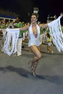 Juliana Salimeni feet photo thumbnail
