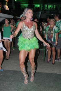 Juliana Salimeni feet photo thumbnail