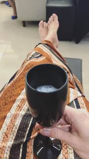 Juliana Salimeni feet photo thumbnail