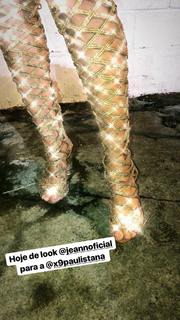 Juliana Salimeni feet photo thumbnail
