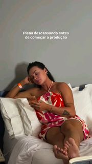 Juliana Salimeni feet photo 5