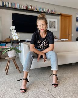 Juliana Silveira feet photo 4