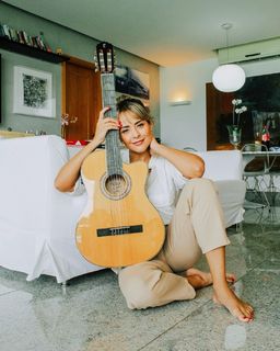Juliana Silveira feet photo 16