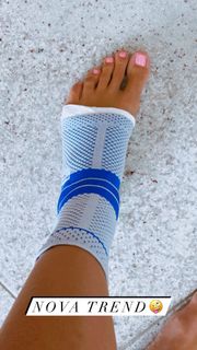 Juliana Silveira feet photo 13
