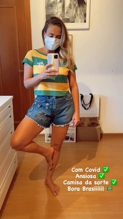 Juliana Silveira feet photo 14