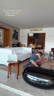 Juliana Silveira feet photo 2