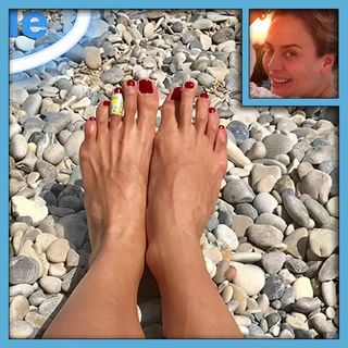 Juliana Silveira feet photo 14