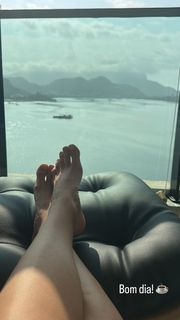 Juliana Silveira feet photo 9