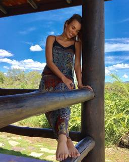 Juliane Araújo feet photo 20