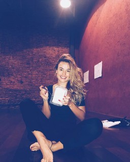 Juliane Araújo feet photo 10