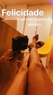Juliane Araújo feet photo 9