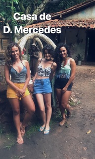 Juliane Araújo feet photo 3