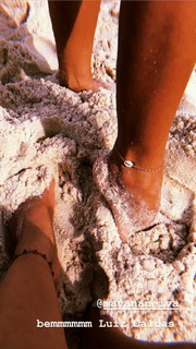 Juliane Araújo feet photo 16