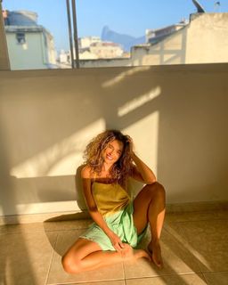Juliane Araújo feet photo 15