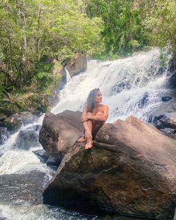 Juliane Araújo feet photo 20