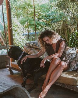 Juliane Araújo feet photo 3