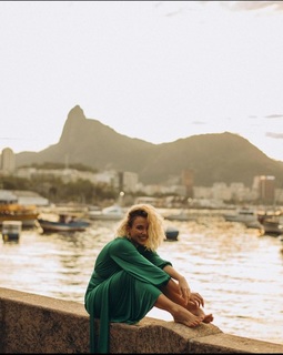 Juliane Araújo feet photo 14