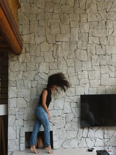 Juliane Araújo feet photo 10