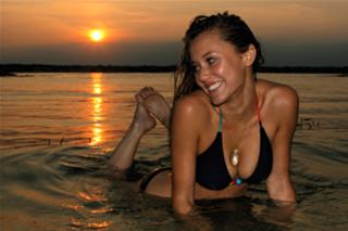 Julianna Guill feet photo thumbnail