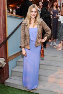 Julianna Guill feet photo thumbnail