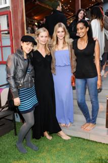 Julianna Guill feet photo thumbnail
