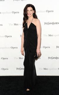Julianna Margulies feet photo thumbnail