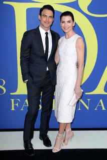 Julianna Margulies feet photo thumbnail