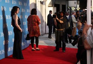 Julianna Margulies feet photo thumbnail