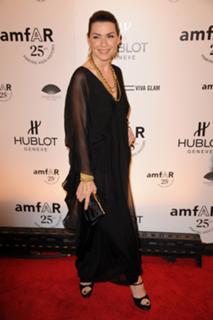 Julianna Margulies feet photo thumbnail