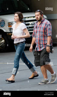 Julianna Margulies feet photo thumbnail