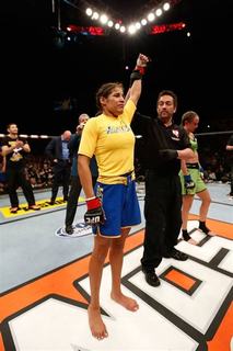 Julianna Peña feet photo thumbnail