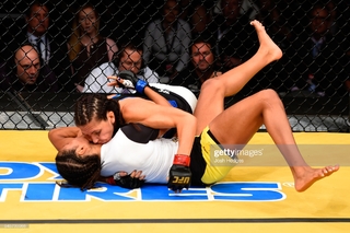 Julianna Peña feet photo thumbnail