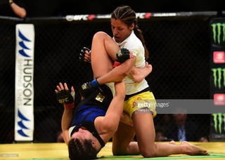 Julianna Peña feet photo thumbnail