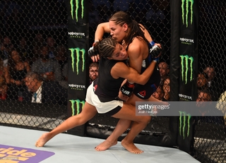 Julianna Peña feet photo thumbnail
