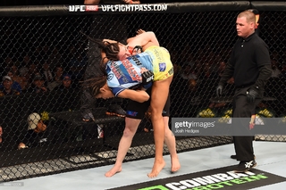 Julianna Peña feet photo thumbnail
