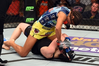 Julianna Peña feet photo thumbnail