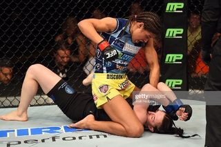 Julianna Peña feet photo thumbnail