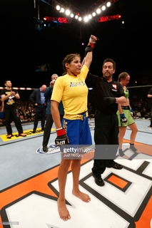 Julianna Peña feet photo thumbnail