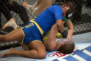 Julianna Peña feet photo thumbnail