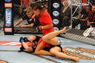 Julianna Peña feet photo thumbnail