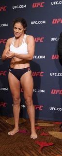 Julianna Peña feet photo thumbnail