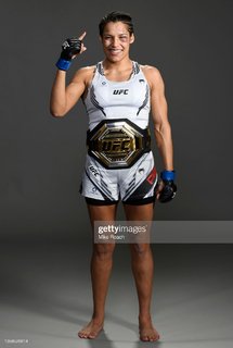 Julianna Peña feet photo thumbnail