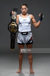 Julianna Peña feet photo thumbnail