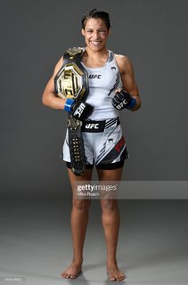 Julianna Peña feet photo thumbnail