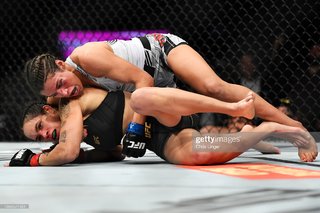 Julianna Peña feet photo thumbnail