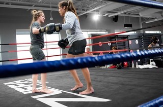 Julianna Peña feet photo thumbnail