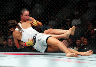 Julianna Peña feet photo thumbnail