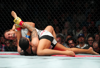 Julianna Peña feet photo thumbnail