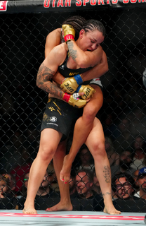 Julianna Peña feet photo thumbnail