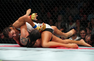 Julianna Peña feet photo thumbnail